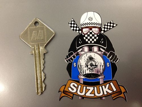 Suzuki cafe racer casco - cafe,